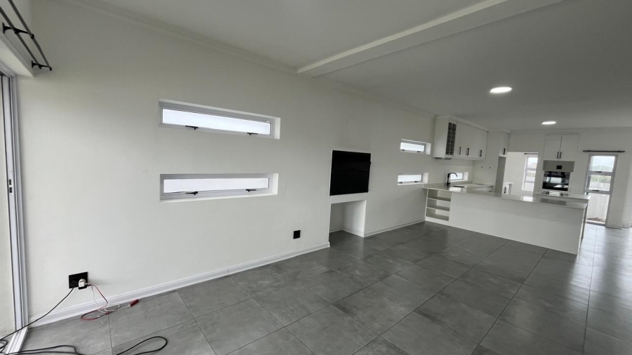 3 Bedroom Property for Sale in Aston Bay Eastern Cape